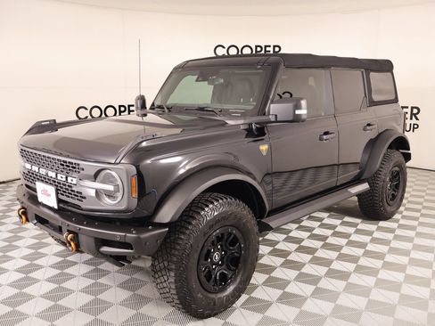 Used 2022 Ford Bronco Badlands AWD/4WD image 11
