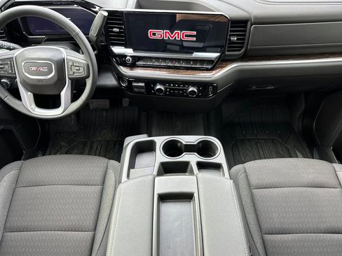 Used 2026 GMC Sierra 1500 Elevation image 14