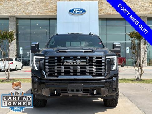 Used 2024 GMC Sierra 3500 Denali Ultimate AWD/4WD image 2