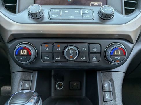 Used 2017 GMC Acadia Denali w/ Technology Package image 20