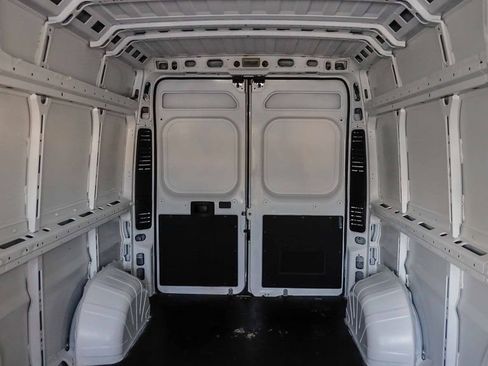 Used 2023 RAM ProMaster 2500 w/ Premium Convenience Group (B) FWD image 25