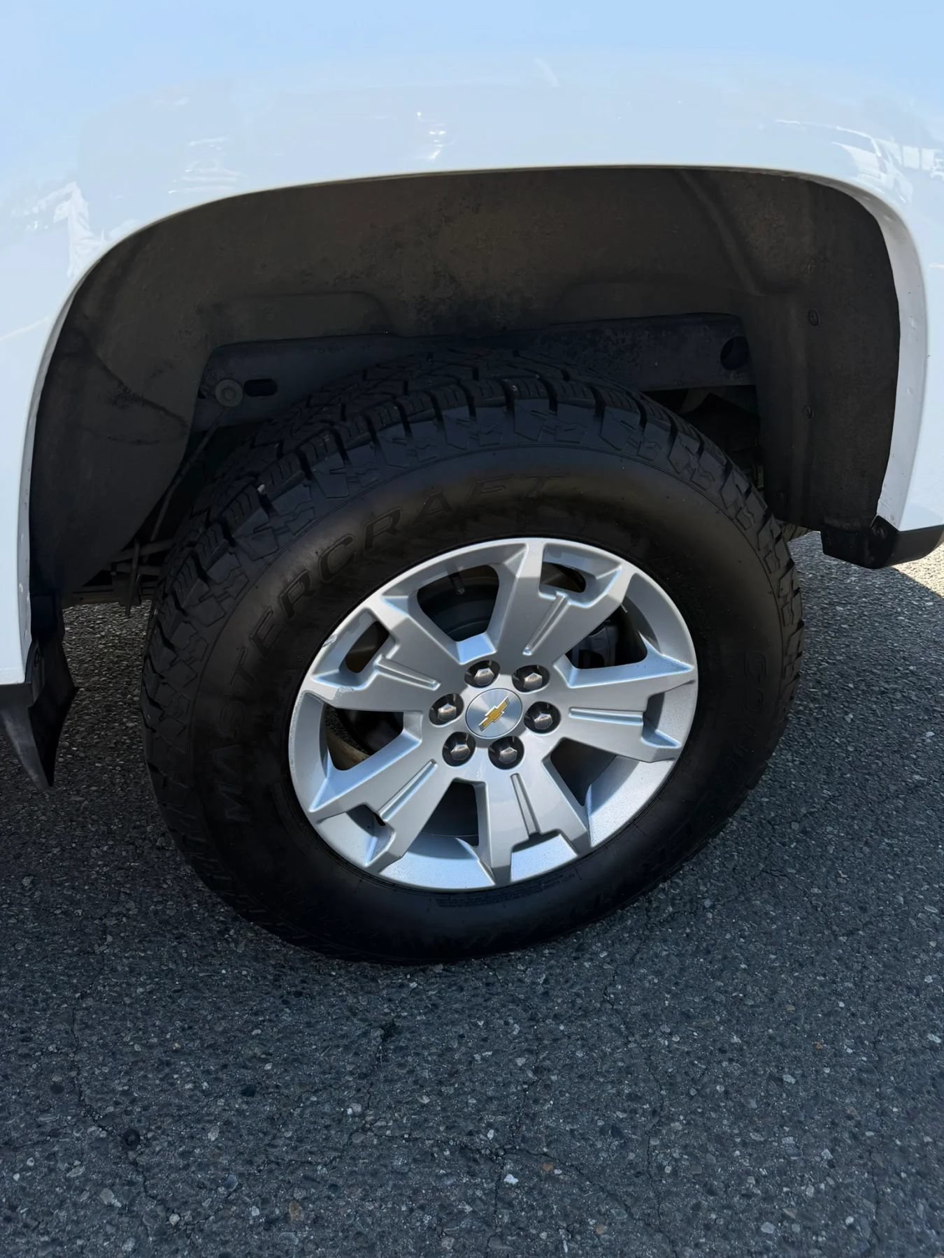 Used 2022 Chevrolet Colorado LT w/ Fleet Safety Package RWD image 13