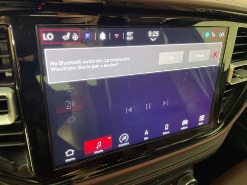 Certified 2023 Dodge Durango Citadel image 27