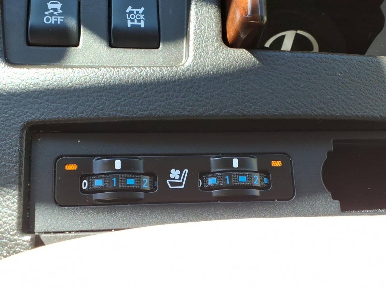 Used 2014 Lexus RX 350 AWD w/ Navigation Package image 25