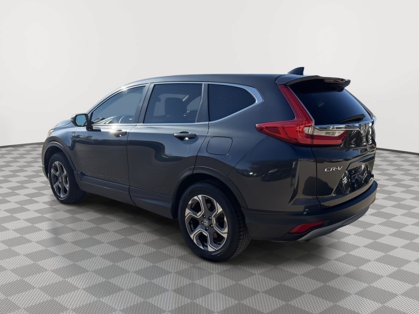 Used 2017 Honda CR-V EX image 3