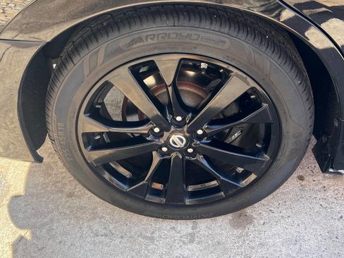 Used 2018 Nissan Altima 2.5 SR w/ SR Midnight Edition image 10