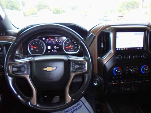 Used 2019 Chevrolet Silverado 1500 High Country AWD/4WD image 6