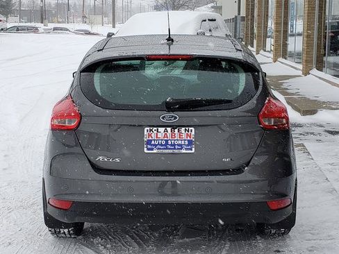 Used 2017 Ford Focus SEL w/ Cold Weather Package image 4