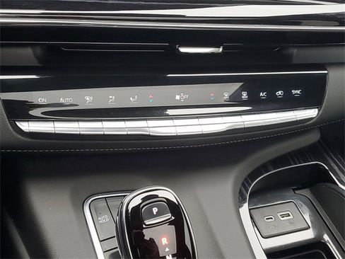 Certified 2021 Cadillac Escalade Sport w/ Driver Assist Tech Package image 28