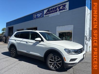 Used 2021 Volkswagen Tiguan SE w/ Panoramic Sunroof Package
