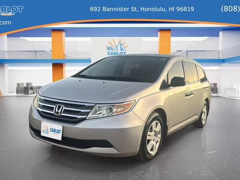 Used 2014 Honda Odyssey EX image 1