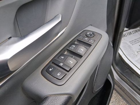 Used 2019 RAM 1500 Big Horn image 12