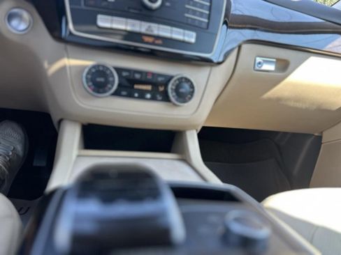 Used 2018 Mercedes-Benz GLE 350 GLE 350 w/ Premium 1 Package image 31