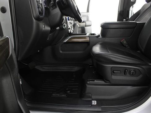 Used 2021 Chevrolet Silverado 1500 RST w/ Texas Edition Plus AWD/4WD image 15