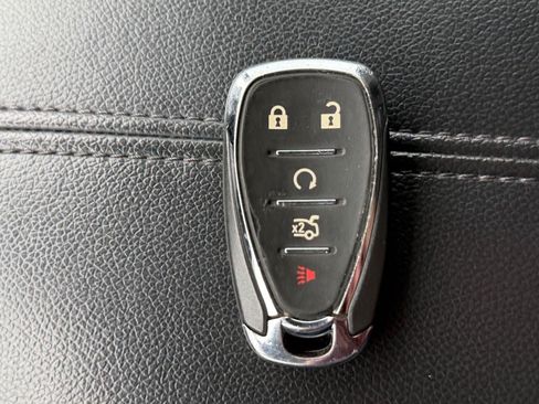 Used 2022 Chevrolet Malibu LT FWD image 31