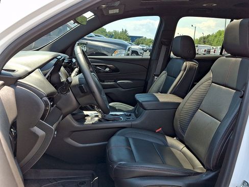 Used 2023 Chevrolet Traverse RS w/ LPO, Floor Liner Package AWD/4WD image 14
