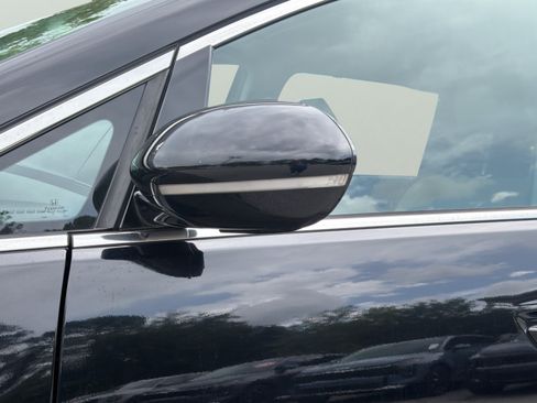 Used 2014 Honda Odyssey Touring Elite image 30