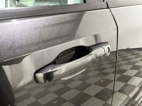 Used 2019 Dodge Journey SE w/ Blacktop Package image 13