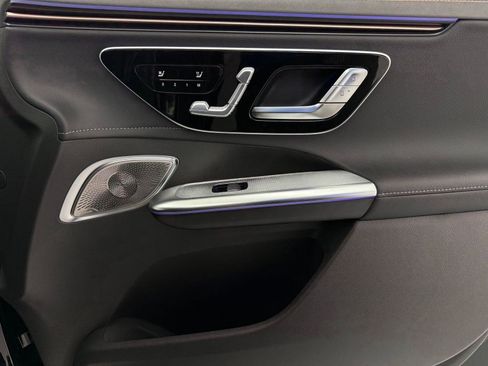 New 2026 Mercedes-Benz EQE 320 4MATIC SUV image 23