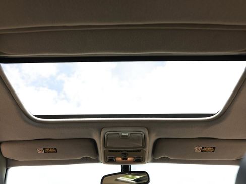 Used 2002 Jaguar XJ8 image 24