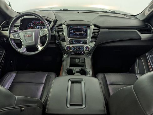 Used 2018 GMC Yukon SLT w/ Premium Edition AWD/4WD image 17