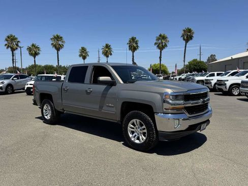 Used 2017 Chevrolet Silverado 1500 LT w/ High Desert Package AWD/4WD image 13
