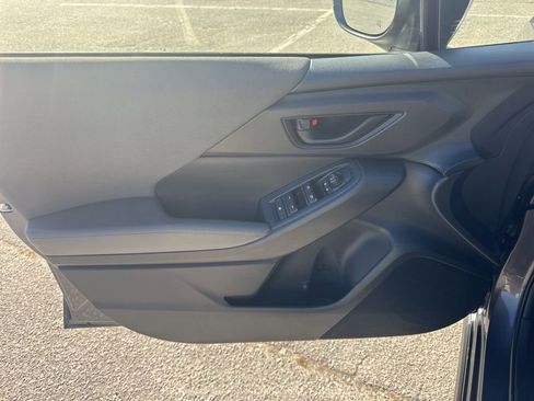 Used 2024 Subaru Crosstrek 2.0i Premium image 25