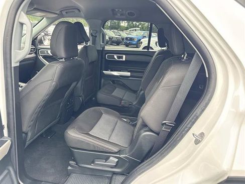 Certified 2023 Ford Explorer XLT AWD/4WD image 8