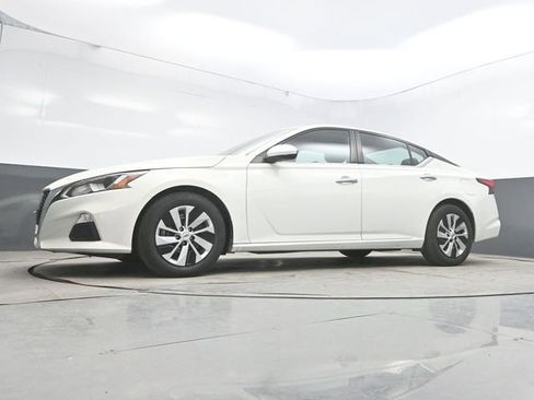 Used 2021 Nissan Altima 2.5 S FWD image 32