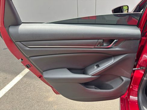 Used 2019 Honda Accord Sport image 37