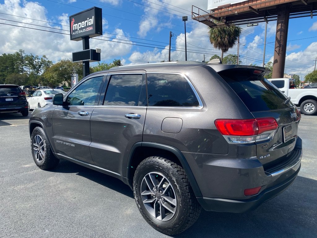 Used 2019 Jeep Grand Cherokee Limited AWD/4WD image 4