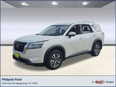 Used 2024 Nissan Pathfinder SL