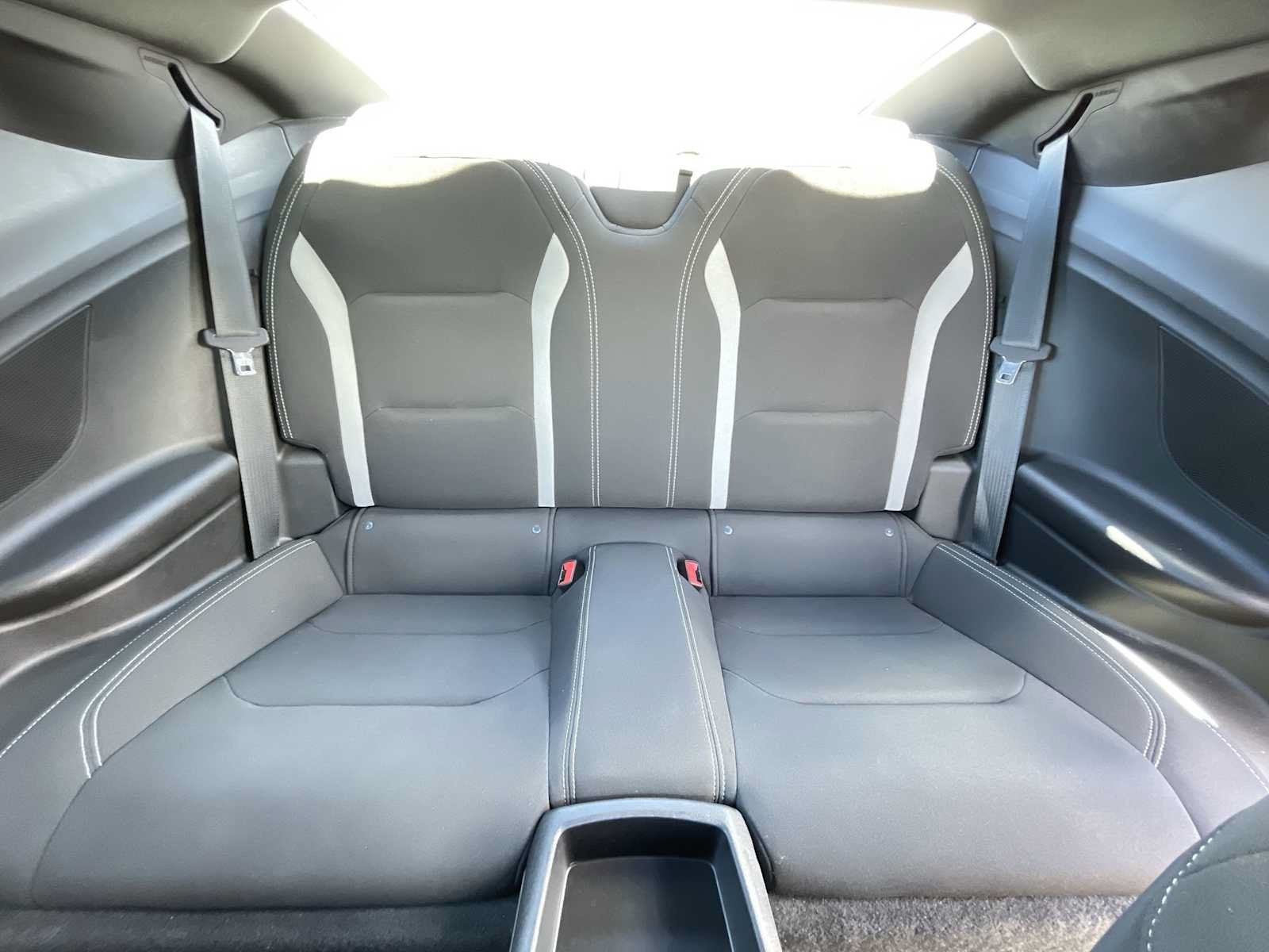Used 2018 Chevrolet Camaro LT RWD image 23