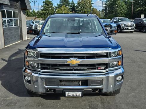 Used 2018 Chevrolet Silverado 3500 LTZ image 2