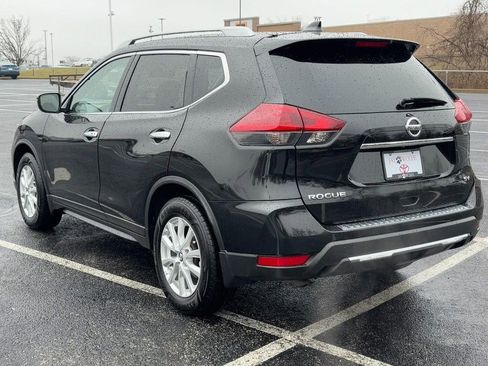 Used 2018 Nissan Rogue SV image 7