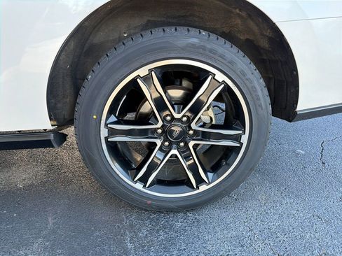 Used 2019 Ford Expedition Limited w/ Equipment Group 303A image 31