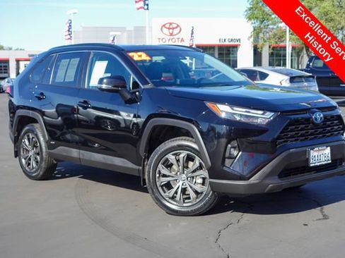 Certified 2022 Toyota RAV4 XLE Premium image 7