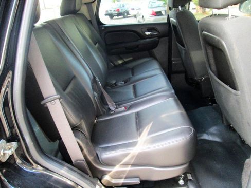 Used 2012 Chevrolet Tahoe 2WD image 11