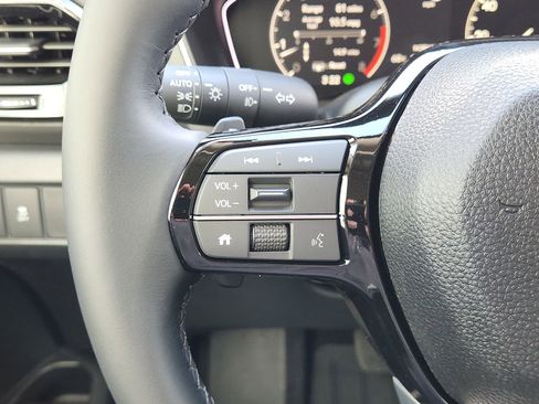 New 2025 Honda Pilot EX-L image 30