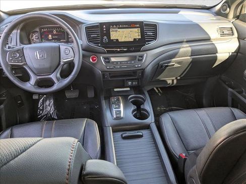 Used 2023 Honda Passport TrailSport image 18