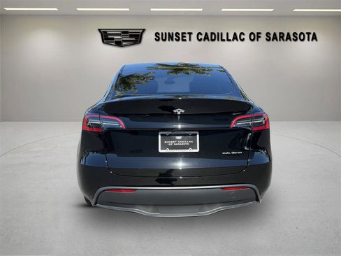 Used 2023 Tesla Model Y Long Range image 4