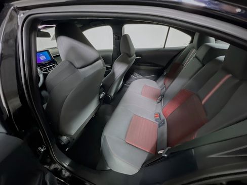 Used 2025 Toyota Corolla SE image 29