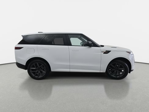 New 2026 Land Rover Range Rover Sport SE image 4
