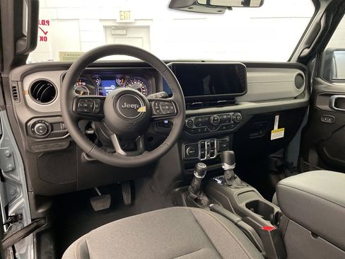 New 2026 Jeep Gladiator Sport image 9