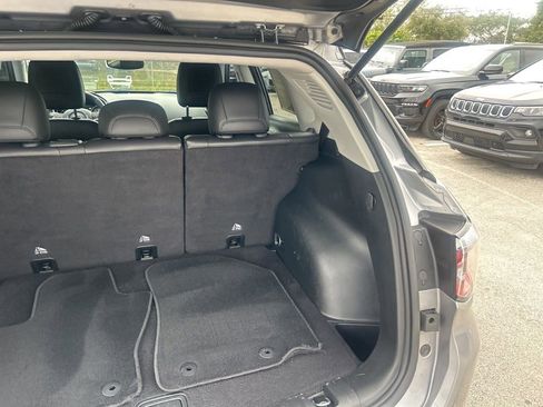 Certified 2019 Jeep Compass Altitude image 31