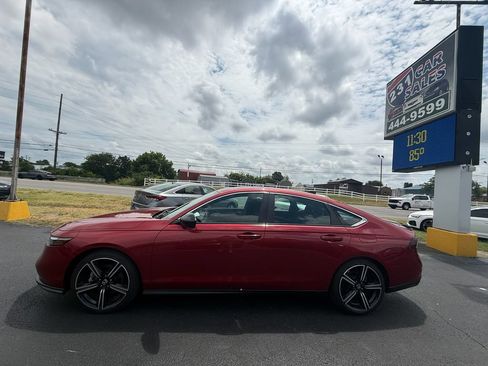 Used 2024 Honda Accord Sport image 7