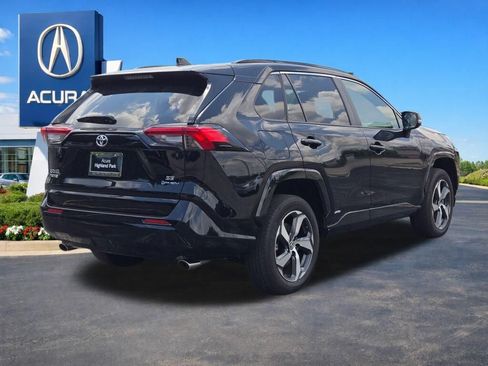 Used 2025 Toyota RAV4 SE AWD/4WD image 12
