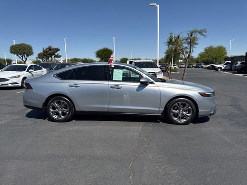 Used 2024 Honda Accord EX image 4