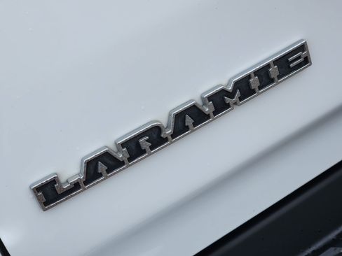 Used 2023 RAM 1500 Laramie AWD/4WD image 14