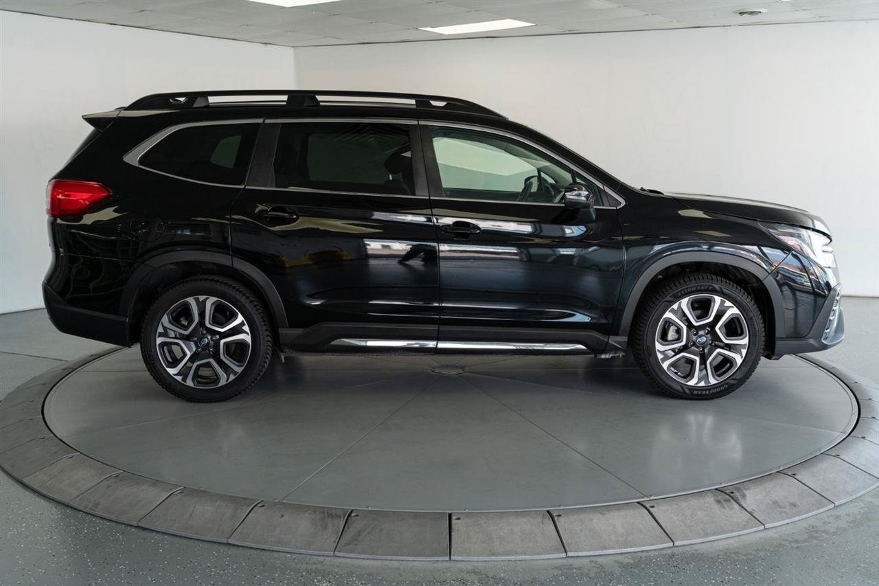 Used 2023 Subaru Ascent Limited AWD/4WD image 8